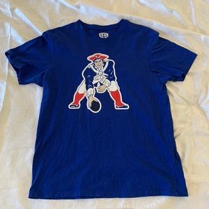 Mens medium OTS Blue patriots t-shirt